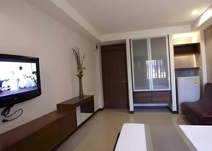 Collection O The Cha Cha Hotel 3*