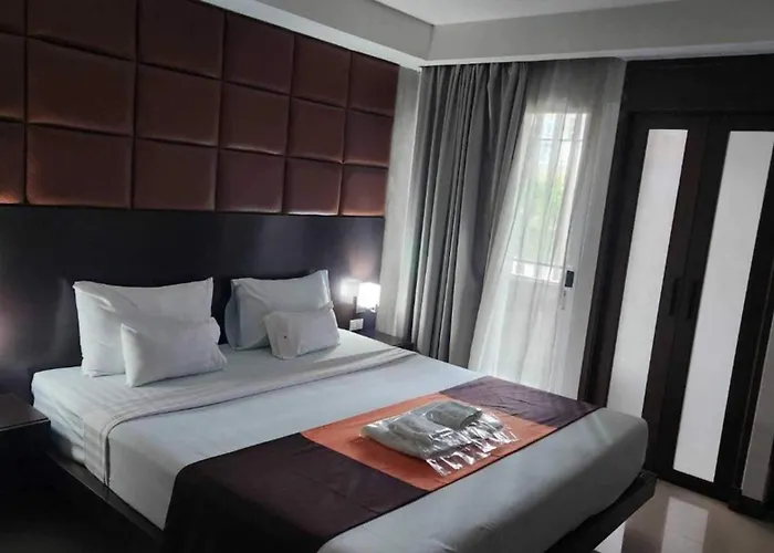 Hotel Collection O The Cha Cha 3*