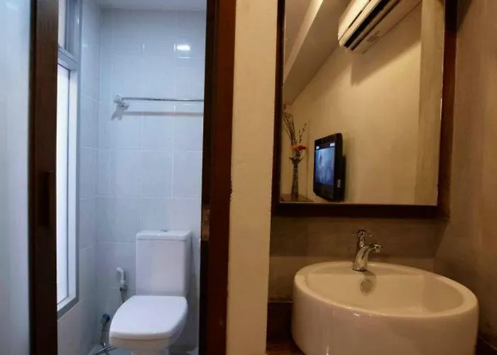 Hotel Collection O The Cha Cha 3*