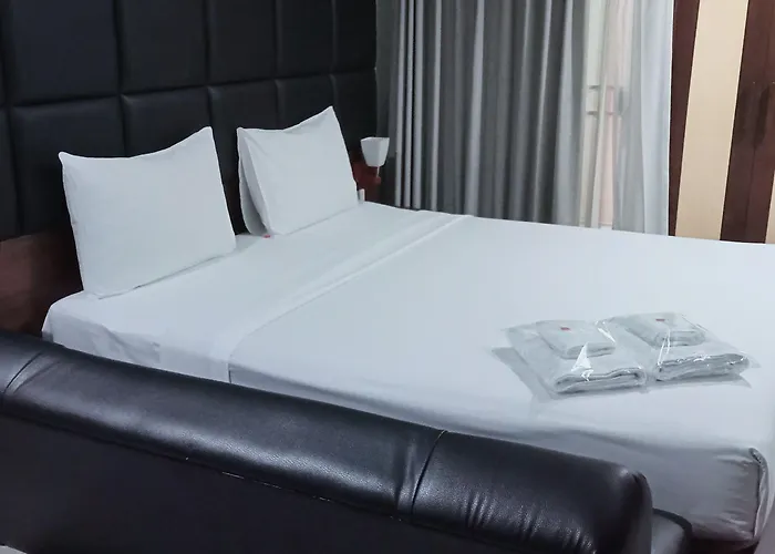 Collection O The Cha Cha Hotel